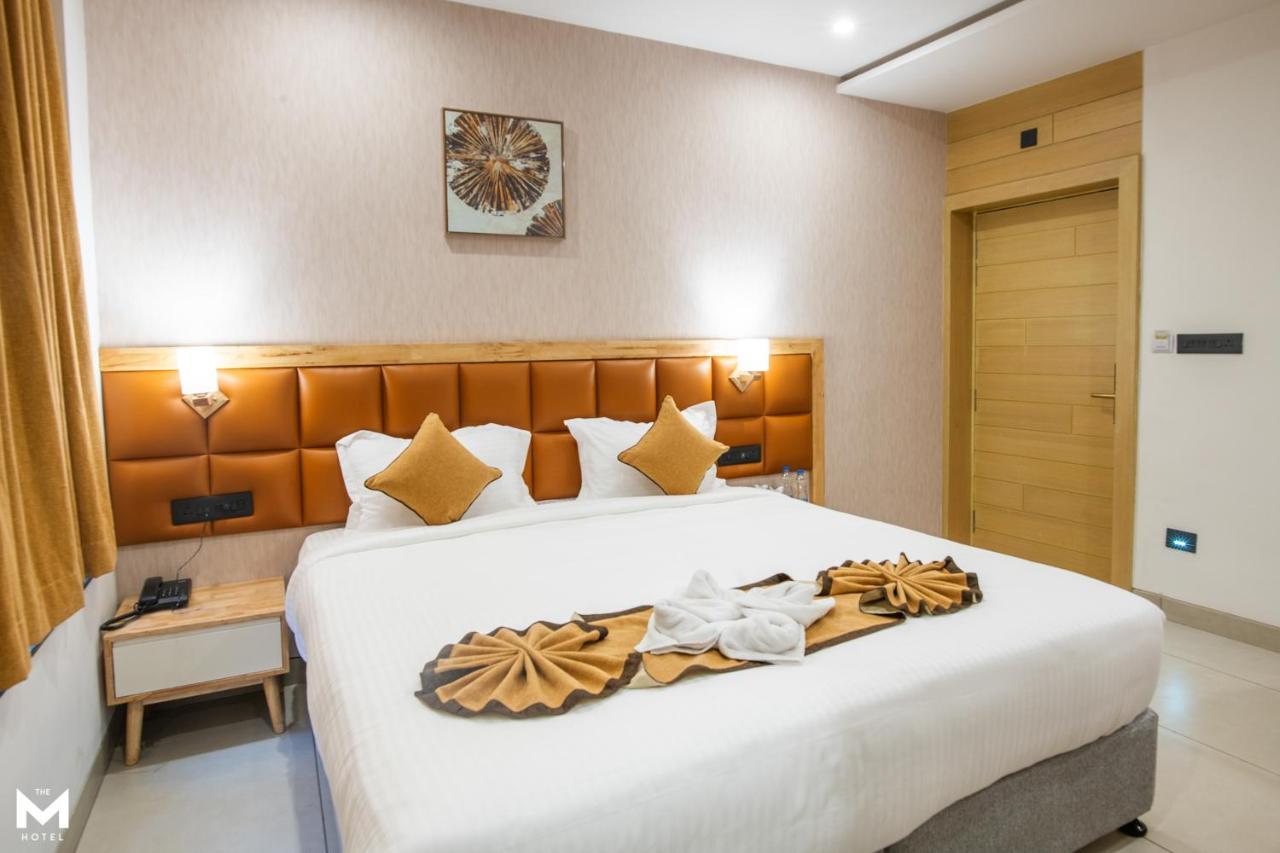The M Hotel Rāipur Extérieur photo